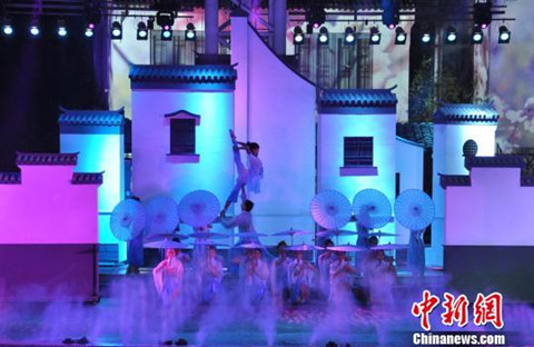 'Zhouzhuang in four seasons' - Zhouzhuang's life show