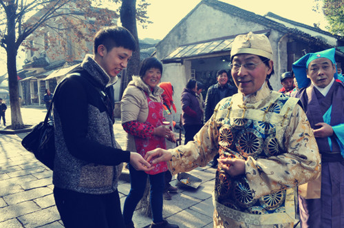 Spring Festival customs in Zhouzhuang