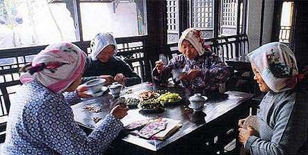 Zhouzhuang's well brewed tea culture