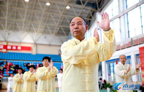 Nantong development zone holds sports meeting