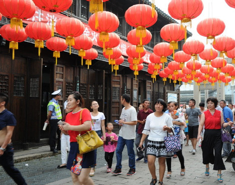 Taicang attracts visitors from nearby cities over holiday