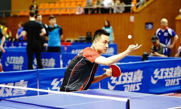 German head coach serves first ball at China-Germany table tennis tournament
