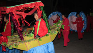 <FONT color=red>Spring Festival in Binhu</FONT>