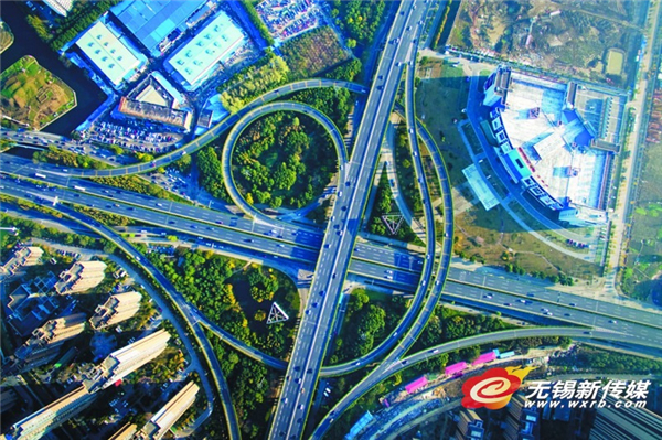 Bird's-eye view of colorful landscape in Wuxi