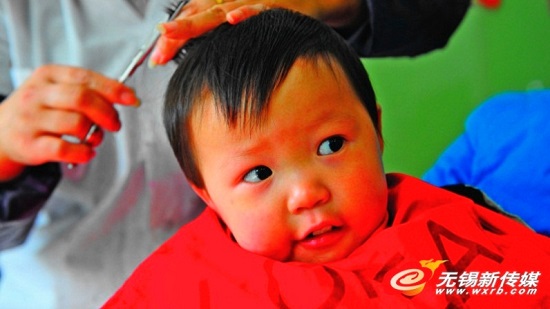 Get a haircut for Longtaitou Festival