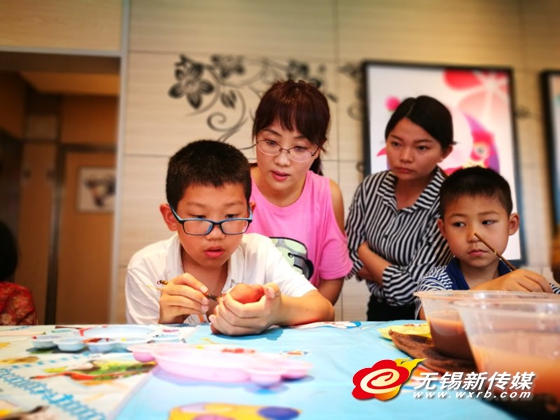 Kids color iconic clay figures