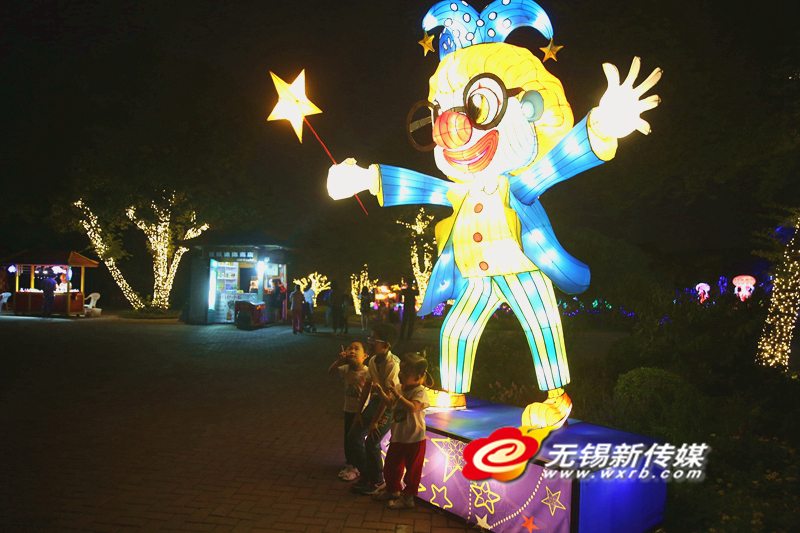 Gorgeous light festival casts spell over Wuxi