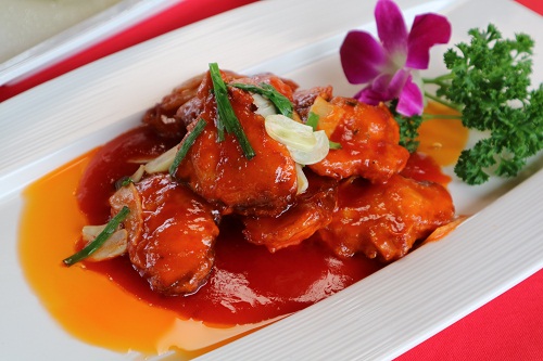 Taihu Lake: source of Wuxi delicacies