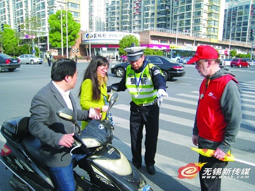 Tang Lei: enjoying helping others