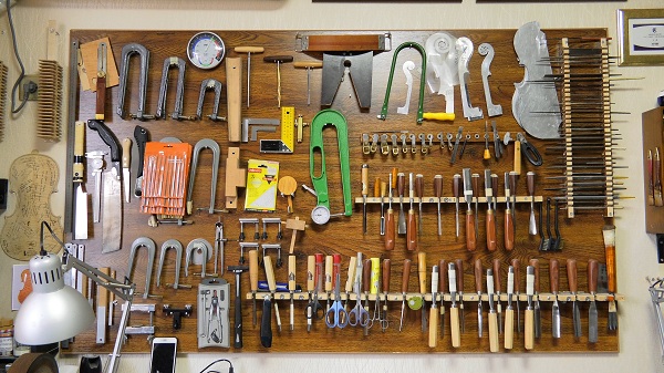 Wang Hao: a dedicated violin maker