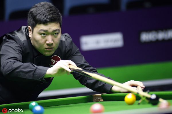 Chinese snooker players in challenge for quadruple crown