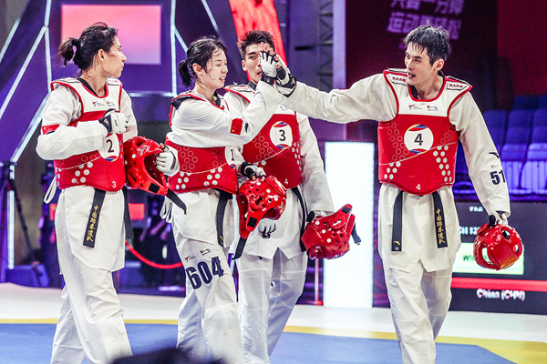 Taekwondo players