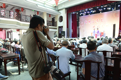 Journalists get a tour of real China