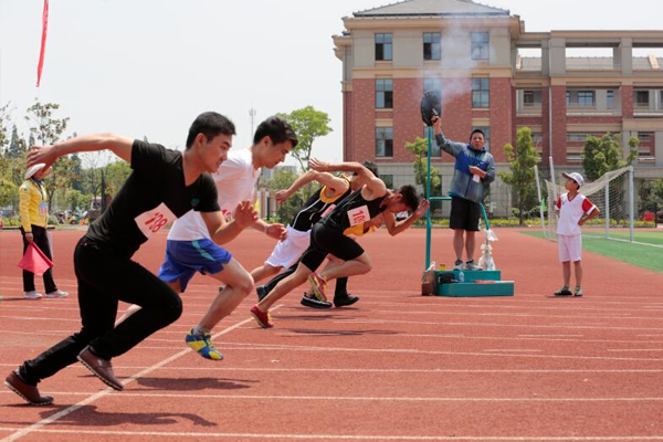 Tangqiao sports meeting draws many participants and spectators