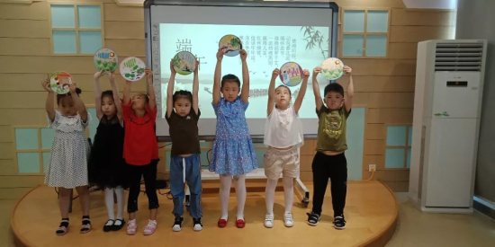 Children celebrate Duanwu Festival in Tangqiao