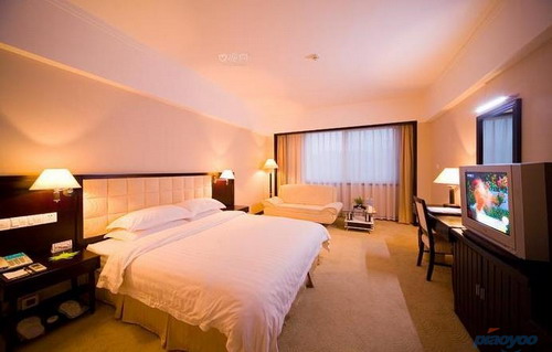 Jiujiang Benefit Hotel