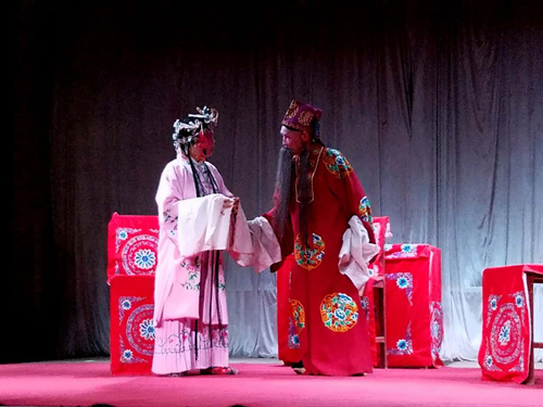 Guangchang Meng Opera entertains visiting journalists