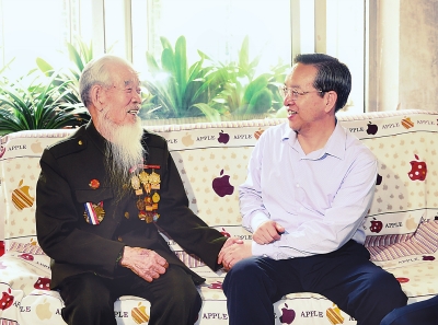 Jilin provincial leaders visit war veterans