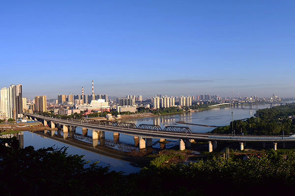 Scenic high-speed rail route up and running in Jilin