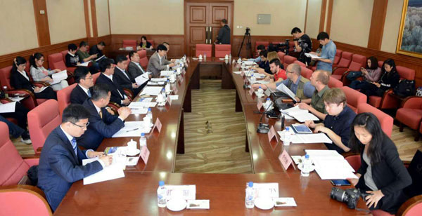 Jilin officials meet with visiting Russian journalists