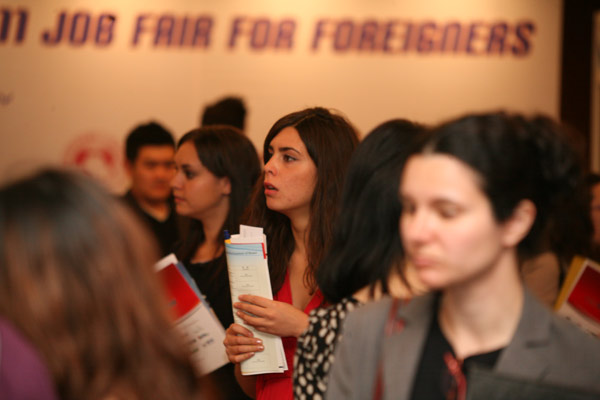 Job fair for foreigners provides 2,300 posts