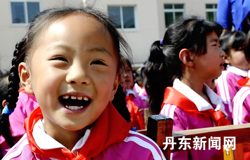 Children's Art Troupe perform in celebration of the Children's Day