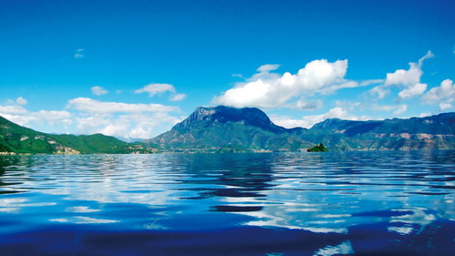 Lugu Lake, where the fairies live