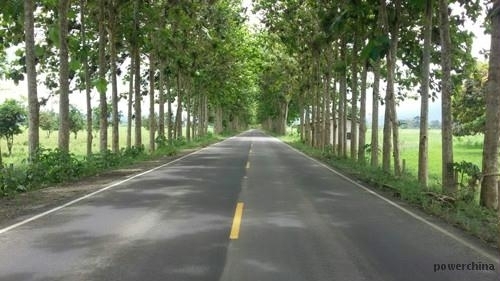 Ecuador president attends POWERCHINA's road opening ceremony