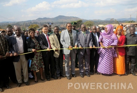 Tanzania President Attends Ceremony for Mbinga Road