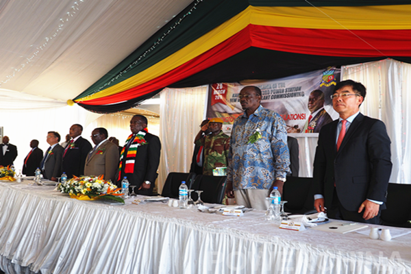 Zimbabwean President attends ceremony for power plant expansion