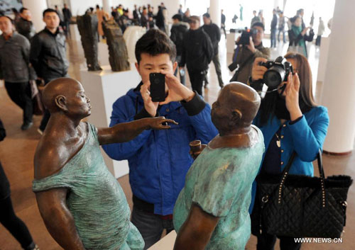 Sculpture exhibition held in Qingdao