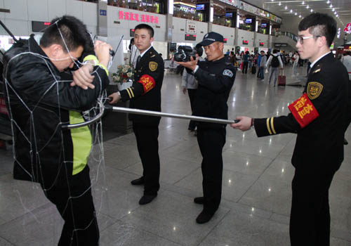 Qingdao bus station improves anti-terrorist capability
