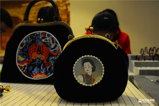 In pics: youth cultural festival in Qingdao