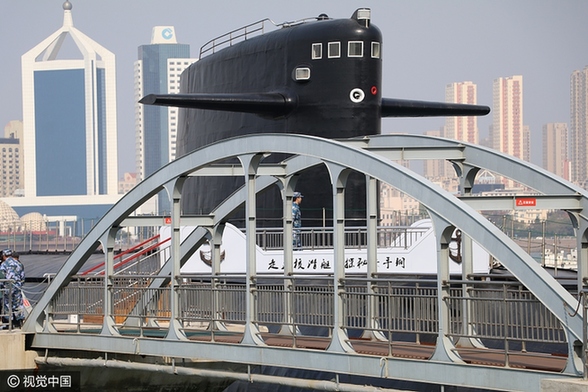 Nuclear submarine opens its doors to public in Qingdao