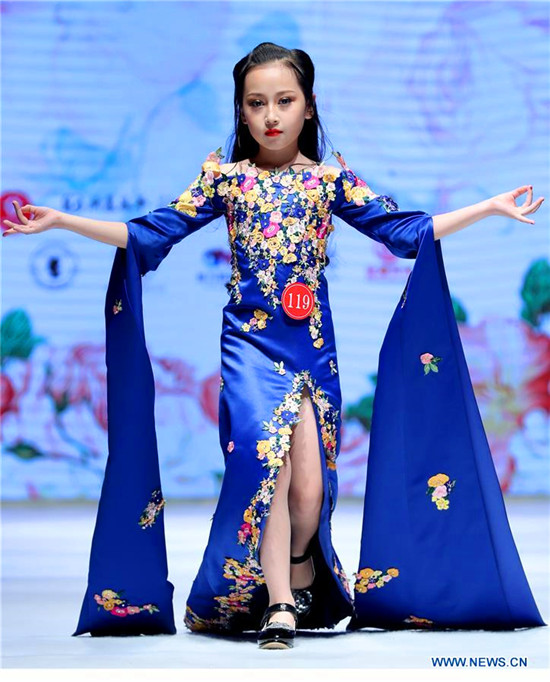 Children's model contest held in Qingdao