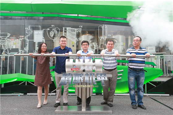 Tsingtao beer mobile brewery reaches Shanghai drinkers