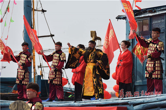 Qingdao fishermen celebrate Dragon King's birthday