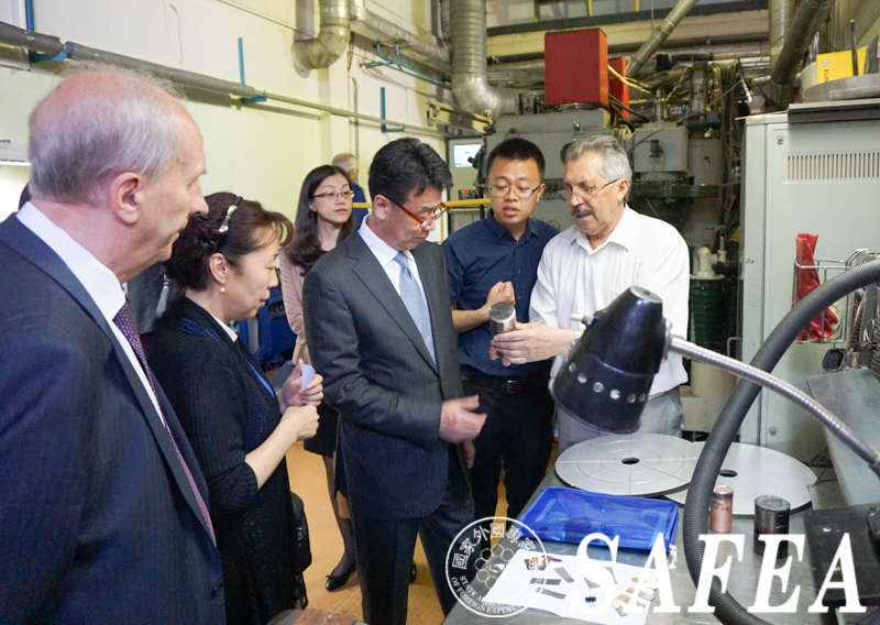 Zhang Jianguo visits Ukraine, Czech Republic, France