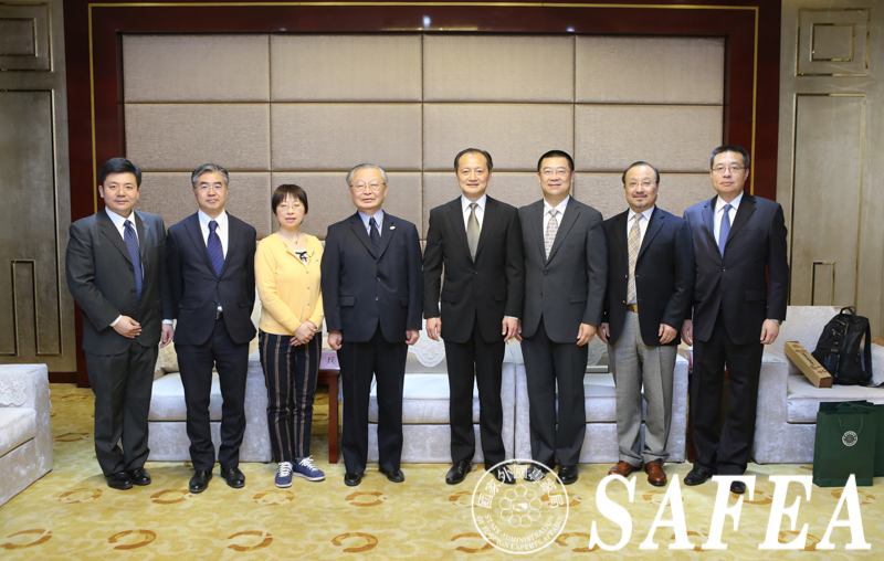 Deputy administrator of SAFEA meets with Japanese expert