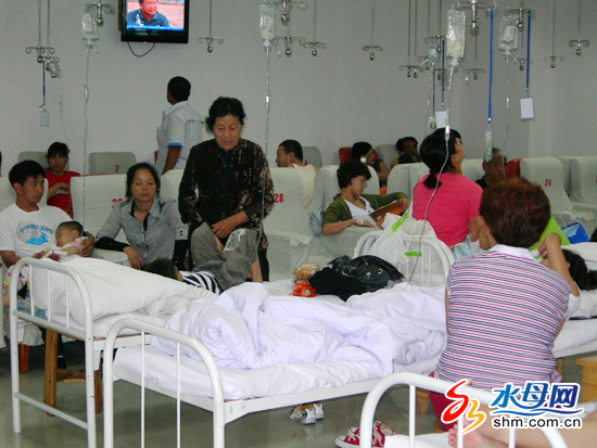 烟台:天气频变脸老人小孩中招 医院人满为患