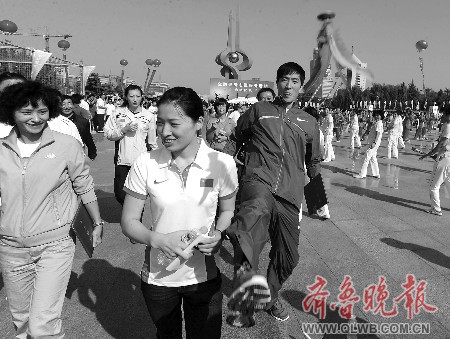 刘翔来了！23位奥运冠军济南推广“全民健身”