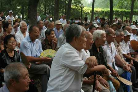 济南：乘着古船赏名泉