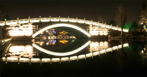 梦幻大明湖夜景