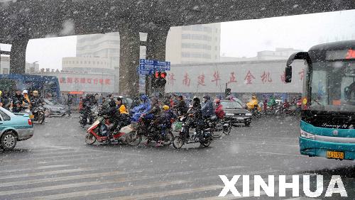 济南三月飘雪