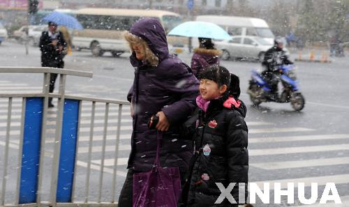 济南三月飘雪