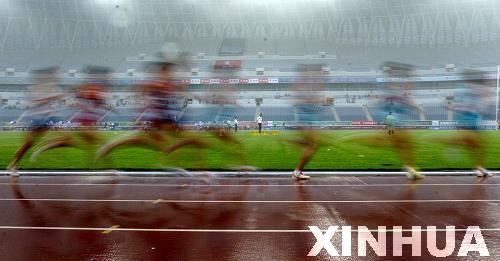 全国田径锦标赛暨亚运会选拔赛在济南开赛
