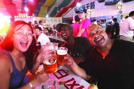 狂欢青岛啤酒节