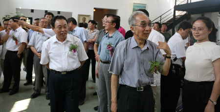 “研究与超越”--第二届中国小幅油画展在山东潍坊坊茨小镇举行
