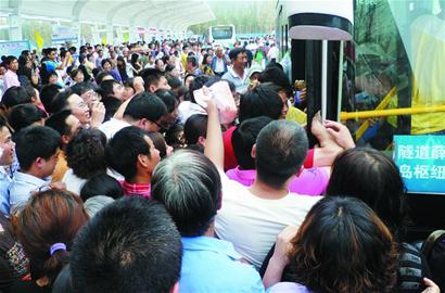 铭记历史时刻:胶州湾桥隧通车