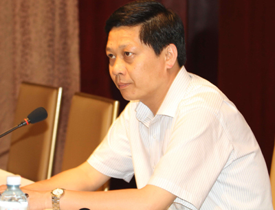 山东枣庄防备煤矿火灾事故井下救援紧张进行中 被困人员生死未卜